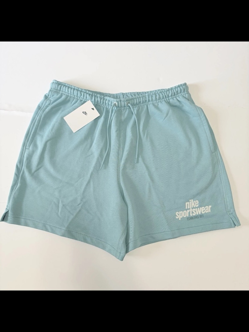 Nike Men's Club French Terry Relaxed Flow Shorts new